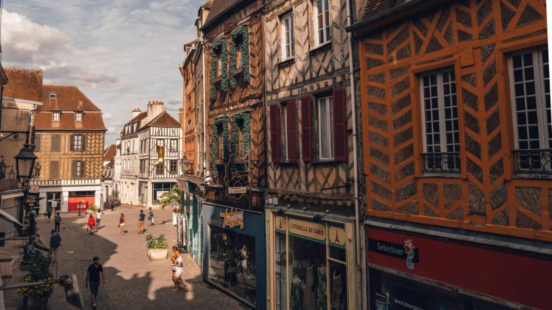 Modernite Coeur Du Centre-Ville Auxerre Luaran gambar