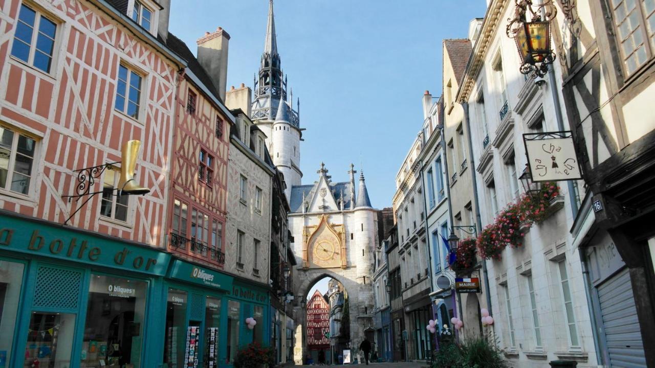 Modernite Coeur Du Centre-Ville Auxerre Luaran gambar